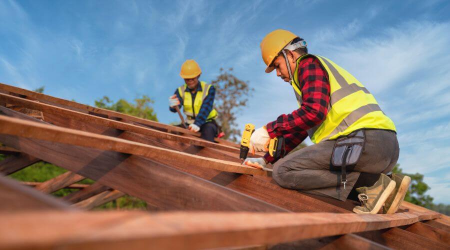 Professional Flat Roofing Installation services in Knapp, WI